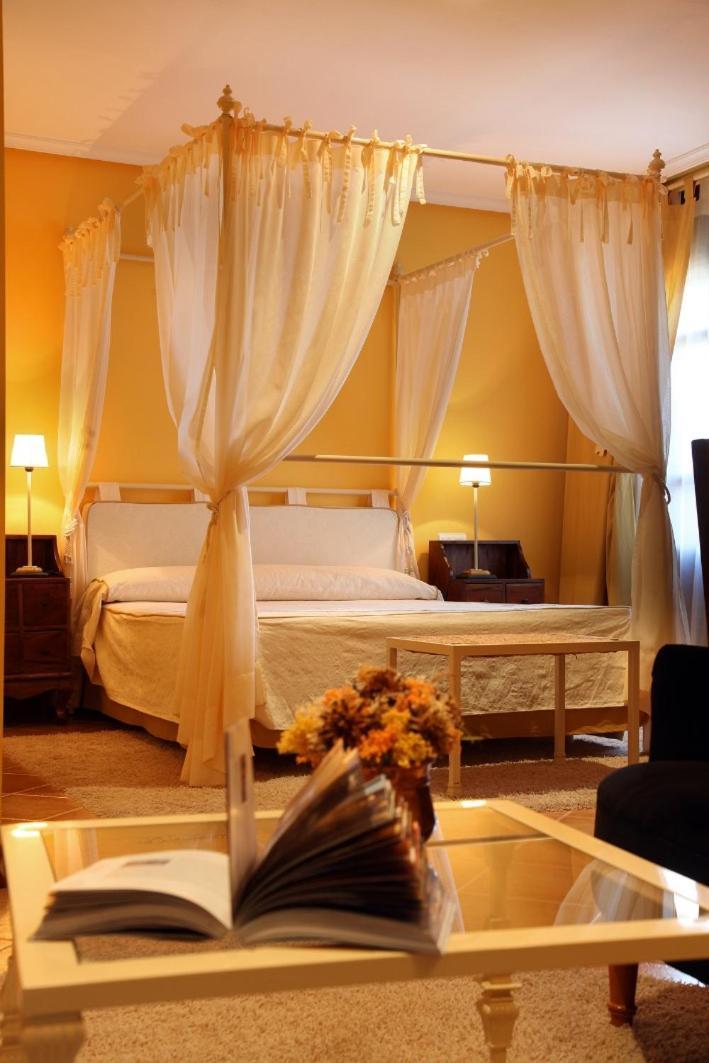 Hosteria De Guara Биерхе Екстериор снимка